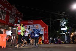 BIB: 4773
                            <button type="button" onclick="openModal(26258936)" class="btn btn-primary btn-sm float-right btn-popup" data-toggle="modal" data-target=".modal-high-quality">
                        <i class="fas fa-shopping-cart"></i> Add to Cart
                    </button>
                                            <button type="button" onclick="isThisMe(26258936, true)" class="btn btn-success btn-sm float-right btn-popup btn-isme hidden" data-toggle="tooltip" data-placement="bottom" title="นี่คือรูปของคุณใช่ไหม คลิกที่นี่เพื่อเอาเข้าอัลบั้ม">
                        <i class="fas fa-plus"></i> Add to album
                    </button>
                    <button type="button" onclick="isThisMe(26258936, false)" class="btn btn-warning btn-sm float-right btn-popup btn-isnotme hidden">
                        <i class="fas fa-ban"></i> Remove from album
                    </button>